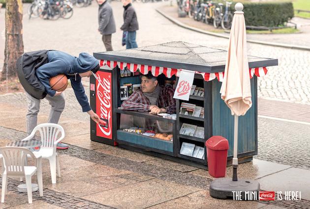 Street marketing Coca-Cola